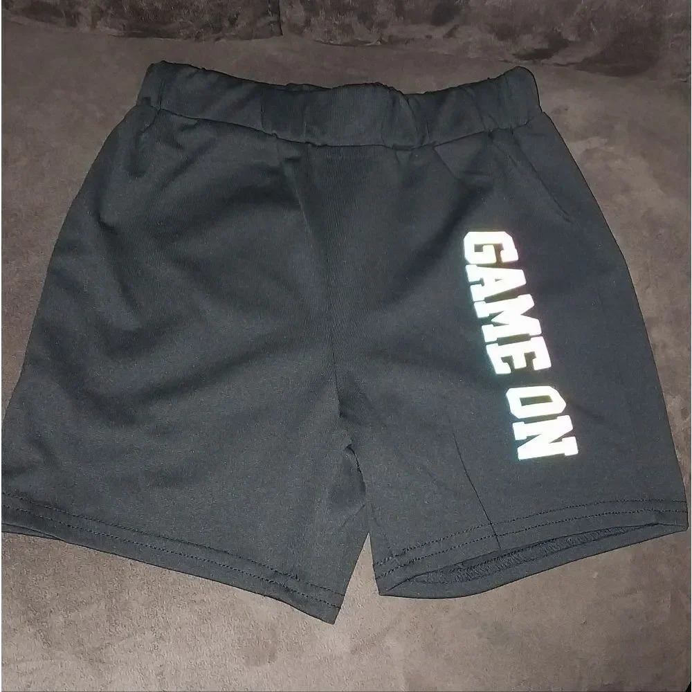 Retro Boys printed two-piece short set sz 4-5Y